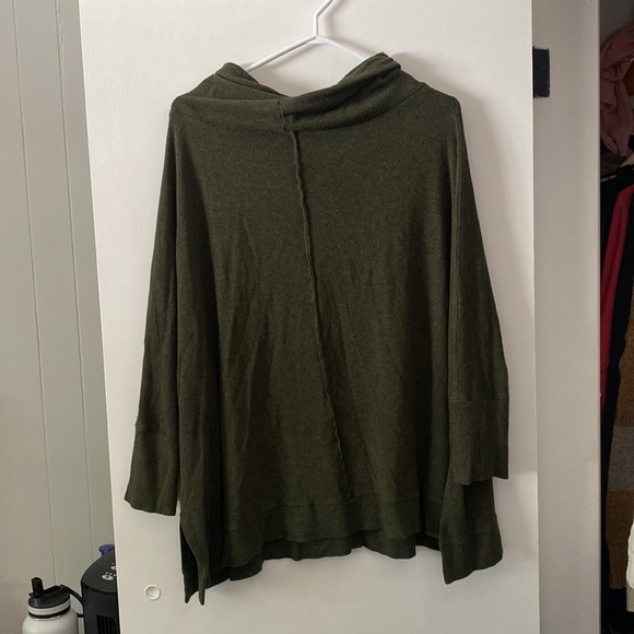 Jackson Rowe Tunic - Picture 2 of 2